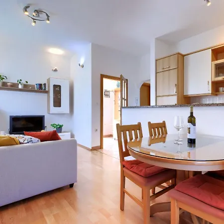 Nina - Pul507 By Interhome Holiday home Fazana
